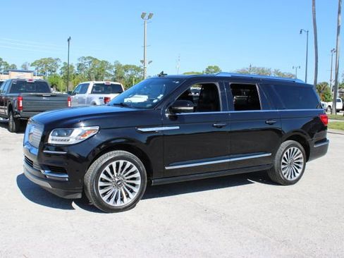 Used 2021 Lincoln Navigator L Reserve w/ Luxury Package image 5