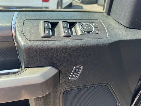 Used 2019 Ford F150 XLT w/ Equipment Group 302A Luxury AWD/4WD image 16