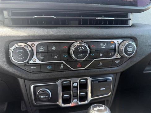 Used 2024 Jeep Wrangler Sport S w/ Convenience Group image 16