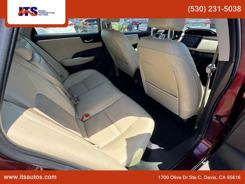 Used 2018 Honda Clarity Touring image 11