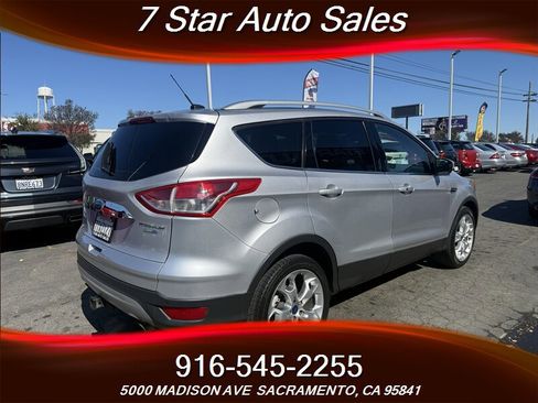 Used 2016 Ford Escape Titanium image 6