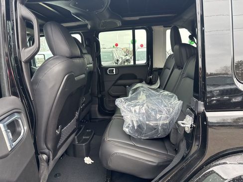 New 2026 Jeep Wrangler Sahara image 22