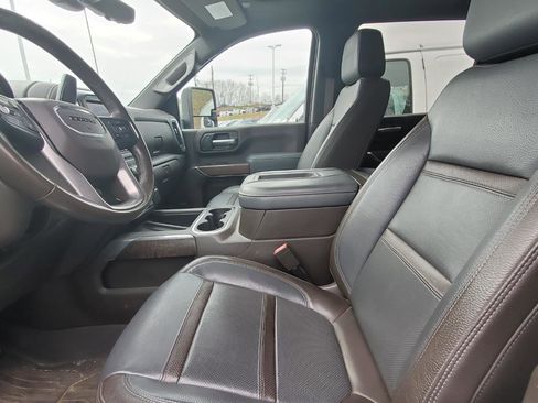 Used 2020 GMC Sierra 3500 Denali w/ Denali Ultimate Package image 3