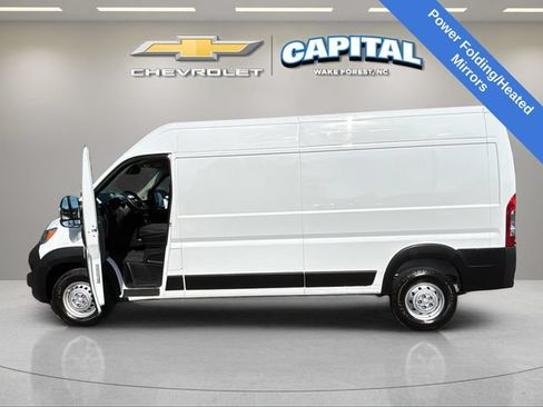 Used 2025 RAM ProMaster 2500 w/ Convenience Group FWD image 9