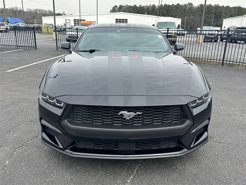 Used 2024 Ford Mustang Premium image 3