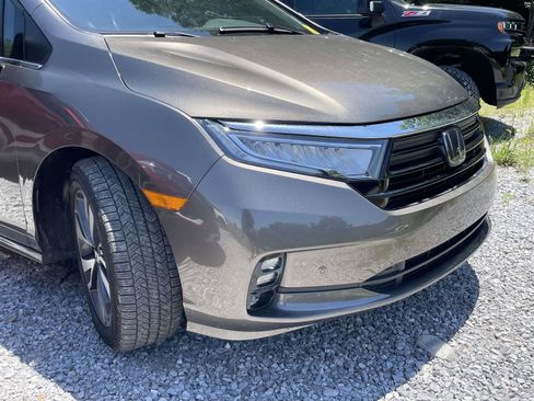 Used 2021 Honda Odyssey Touring image 3