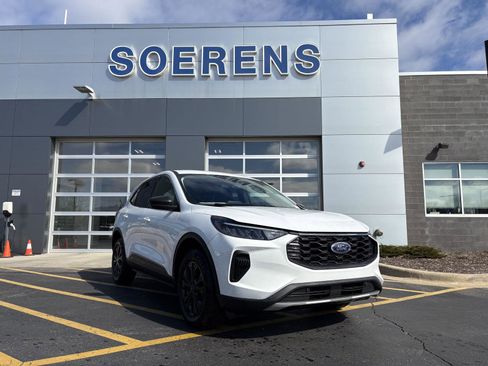 Used 2024 Ford Escape Active image 1