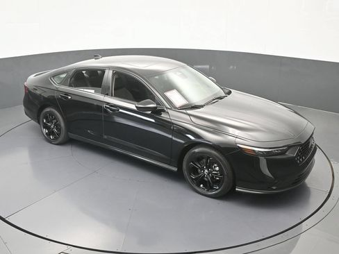 Used 2025 Honda Accord SE image 52