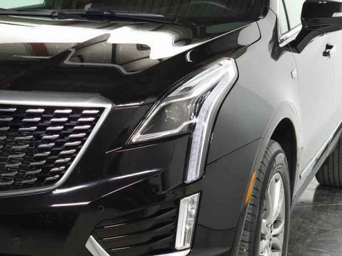 Certified 2022 Cadillac XT5 Premium Luxury image 13