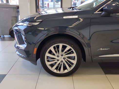 New 2026 Buick Envision Avenir image 8