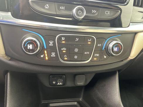 Certified 2023 Chevrolet Traverse LT w/ LT Premium Package image 26