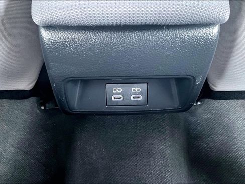 Used 2024 Toyota Corolla LE image 31