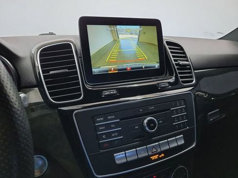 Used 2018 Mercedes-Benz GLE 350 4MATIC image 30