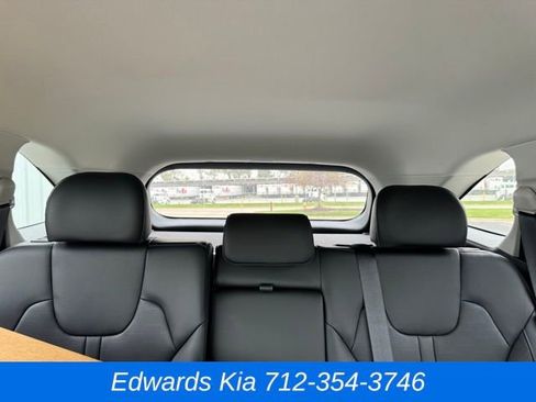 New 2025 Kia Sorento S image 34