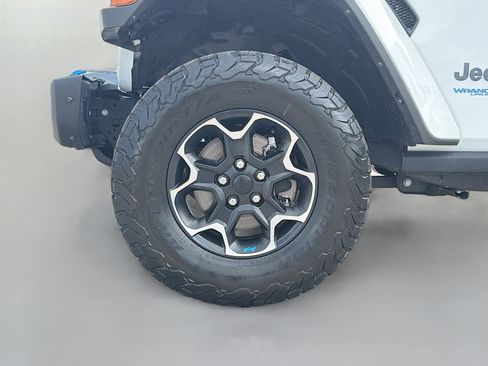 Used 2022 Jeep Wrangler Unlimited Rubicon 4xe w/ Steel Bumper Group AWD/4WD image 41