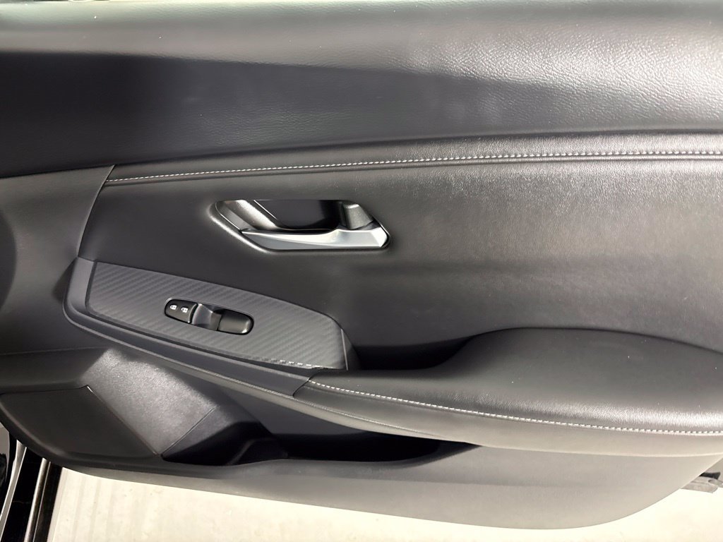Used 2024 Nissan Sentra SV FWD image 16