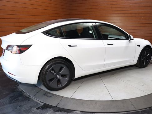 Used 2022 Tesla Model 3 image 51