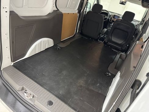 Used 2023 Ford Transit Connect XL FWD image 25