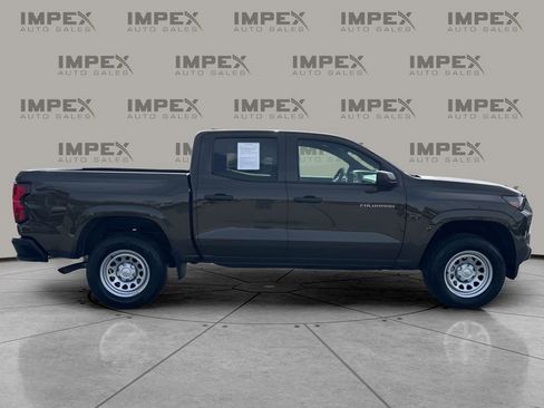 Used 2024 Chevrolet Colorado W/T image 6