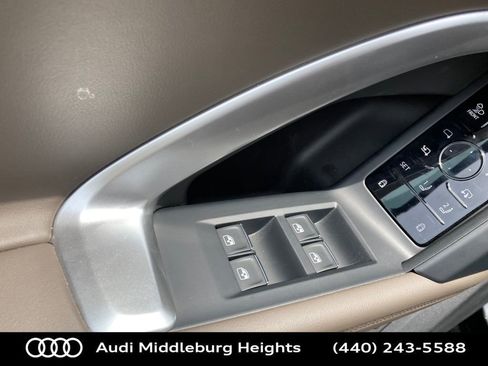 Used 2025 Audi Q5 Premium Plus w/ Premium Plus image 14