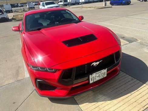 Used 2024 Ford Mustang GT RWD image 3