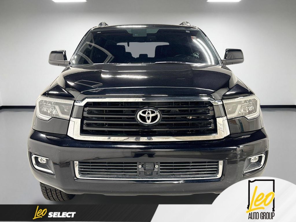 Used 2019 Toyota Sequoia TRD Sport w/ TRD Sport Premium Package AWD/4WD image 2