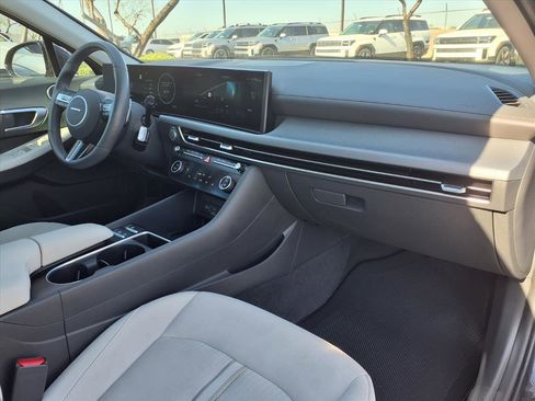 Certified 2025 Hyundai Sonata SEL image 10