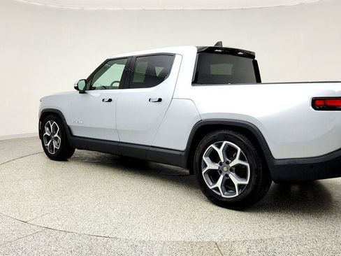 Used 2023 Rivian R1T Adventure image 7