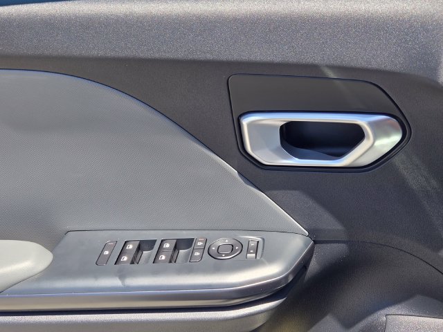 New 2026 Kia K4 FWD image 15