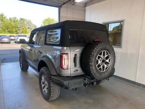 Used 2024 Ford Bronco Badlands AWD/4WD image 3