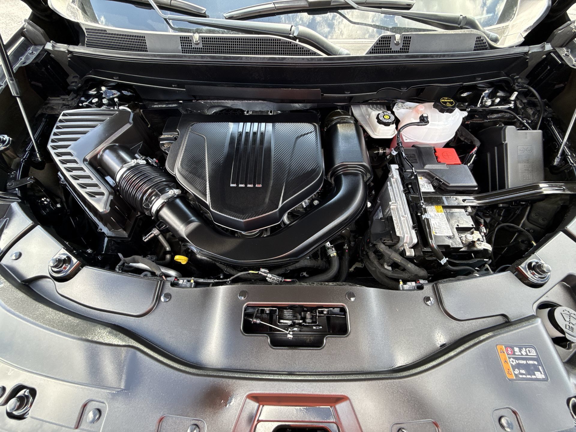 Used 2026 GMC Acadia Elevation w/ Elevation Premium Package FWD image 17