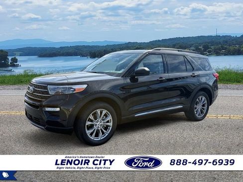 Certified 2023 Ford Explorer XLT w/ Equipment Group 202A image 7