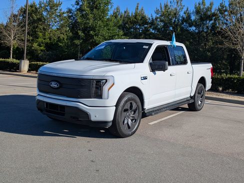 Certified 2025 Ford F150 Lightning Flash AWD/4WD image 8