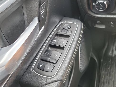 Used 2023 RAM 1500 Laramie AWD/4WD image 13