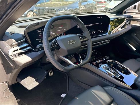 Used 2025 Audi S5 Premium Plus w/ Premium Plus Package AWD/4WD image 18