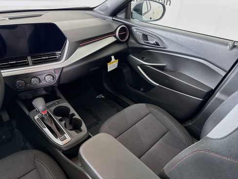 New 2026 Chevrolet Trax RS w/ Sunroof Package FWD image 25