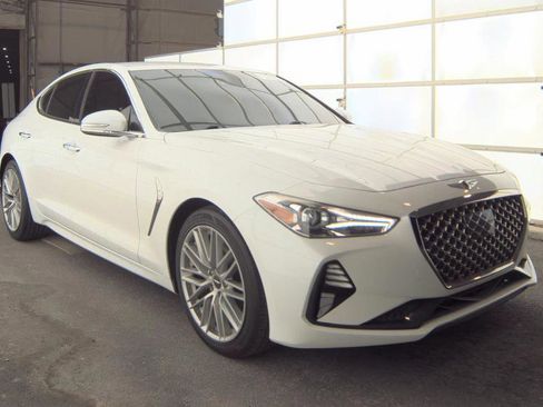 Used 2021 Genesis G70 2.0T RWD image 2