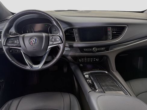 Used 2024 Buick Enclave Premium image 26