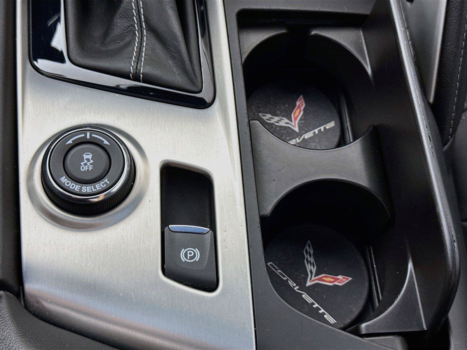 Used 2016 Chevrolet Corvette Z06 w/ 2LZ Preferred Equipment Group RWD image 28
