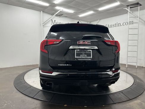 Used 2020 GMC Terrain Denali w/ Denali Premium Package FWD image 6
