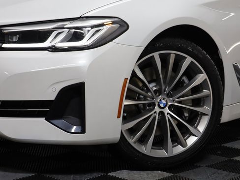 Certified 2022 BMW 530i xDrive w/ Executive Package image 3