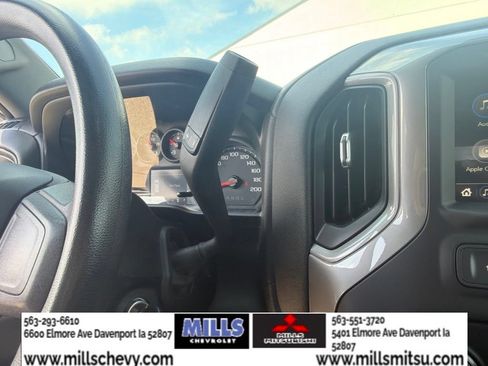 Used 2019 Chevrolet Silverado 1500 Custom Trail Boss w/ Custom Convenience Package AWD/4WD image 18