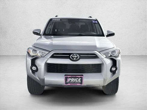 Used 2024 Toyota 4Runner SR5 image 2
