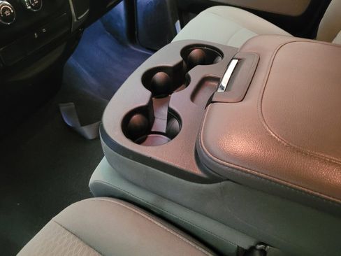 Used 2018 RAM 1500 Classic SLT image 26