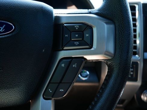 Used 2015 Ford F150 Platinum w/ Equipment Group 701A Luxury AWD/4WD image 20