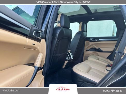 Used 2018 Porsche Cayenne image 24