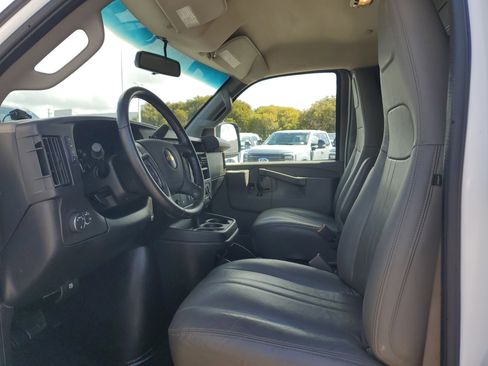 Used 2020 Chevrolet Express 2500 w/ Communications Package image 11