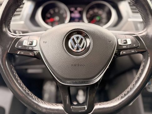 Used 2019 Volkswagen Tiguan SE AWD/4WD image 23