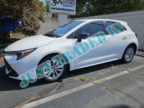 Used 2026 Toyota Corolla SE FWD image 1