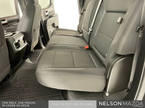 Used 2025 GMC Sierra 1500 Elevation image 25